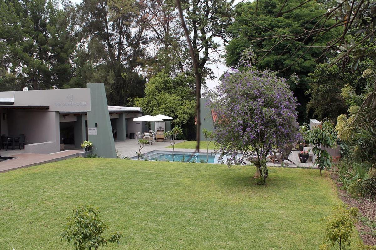 The Guesthouse 6 On Vrede Johannesburg Exterior photo