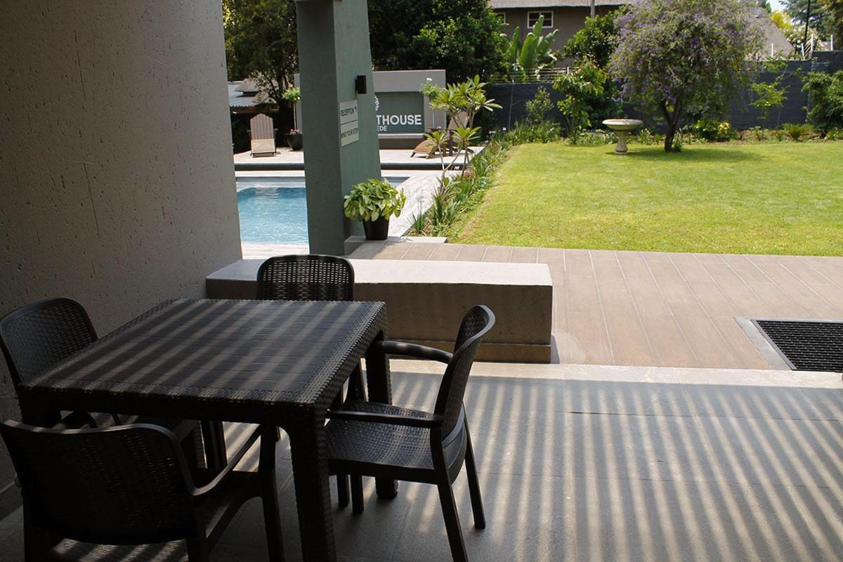 The Guesthouse 6 On Vrede Johannesburg Exterior photo