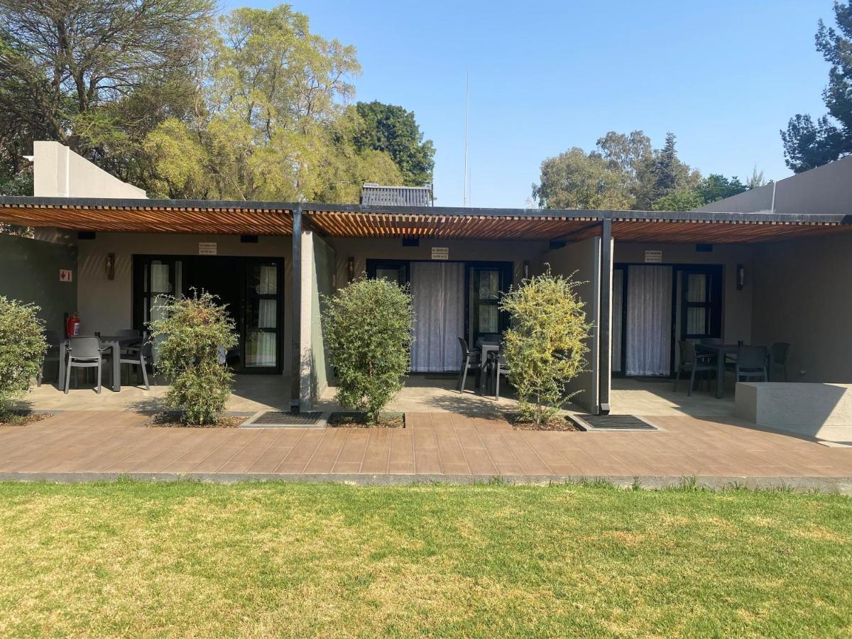 The Guesthouse 6 On Vrede Johannesburg Exterior photo