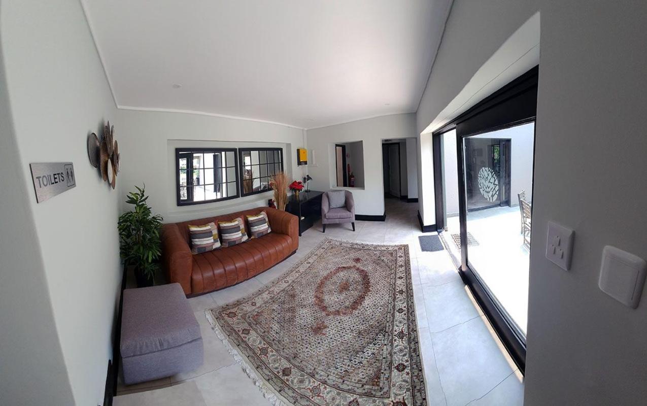 The Guesthouse 6 On Vrede Johannesburg Exterior photo