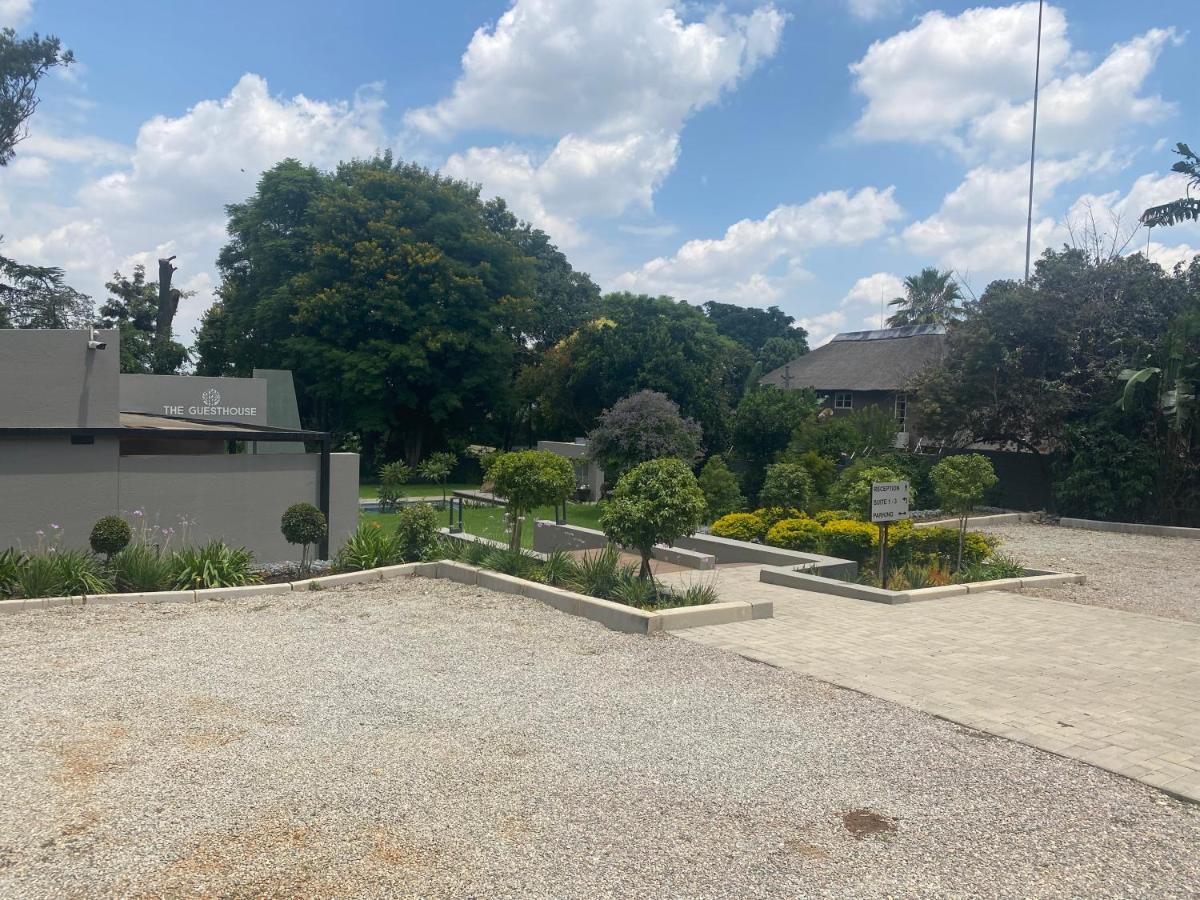 The Guesthouse 6 On Vrede Johannesburg Exterior photo