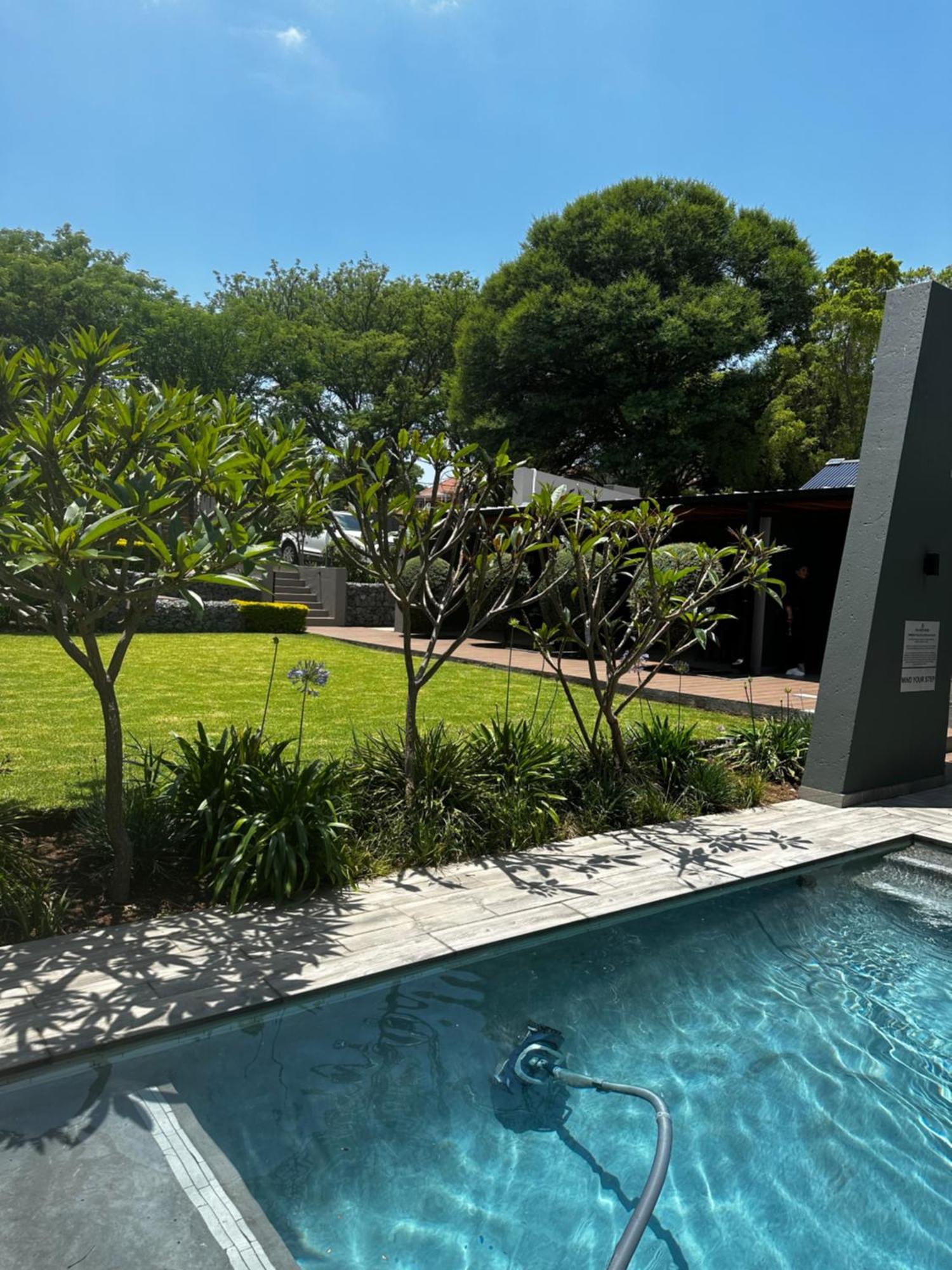 The Guesthouse 6 On Vrede Johannesburg Exterior photo